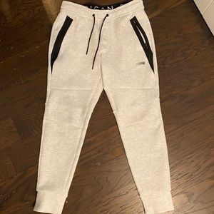 American Eagle Men’s joggers